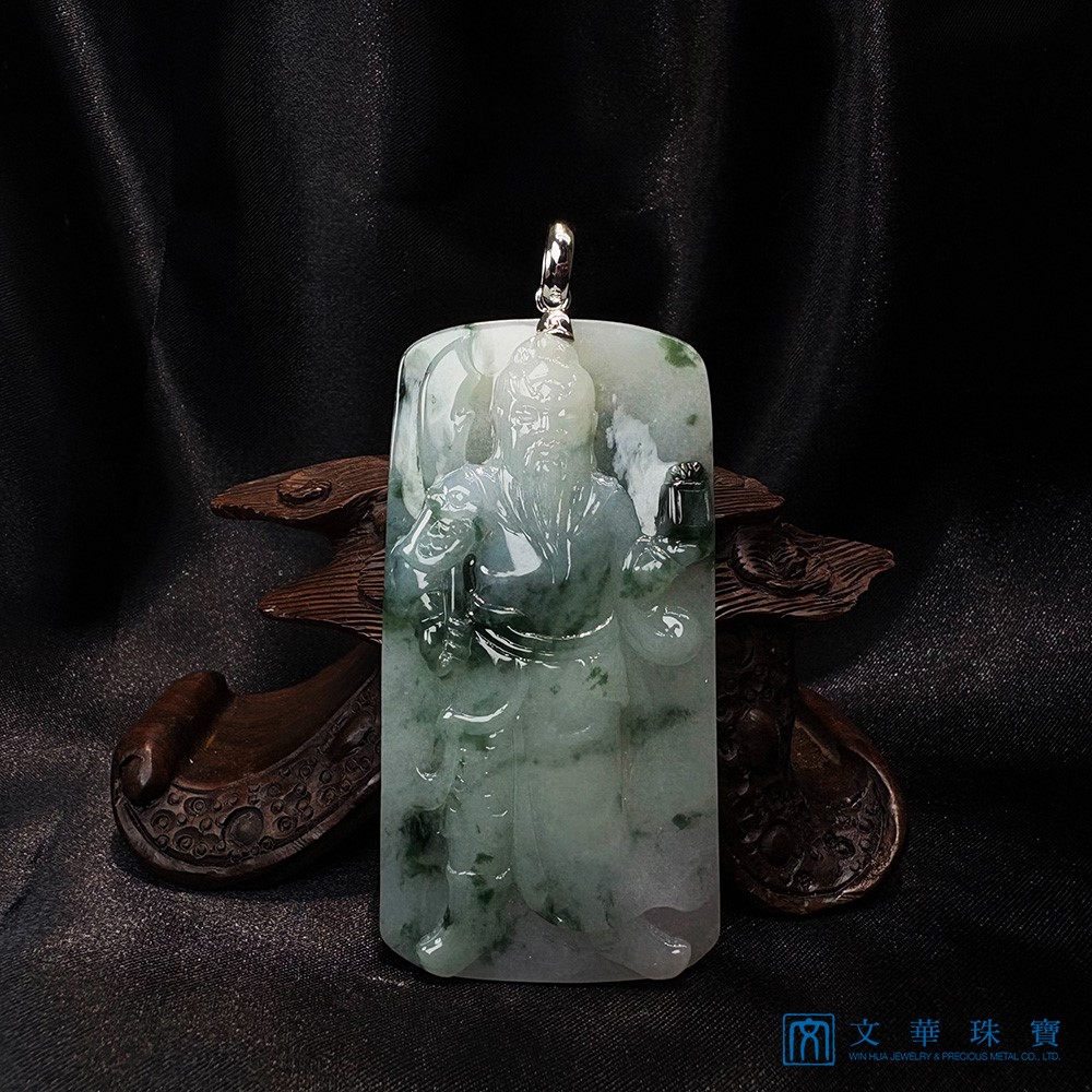 白底飄蘭花關公玉牌