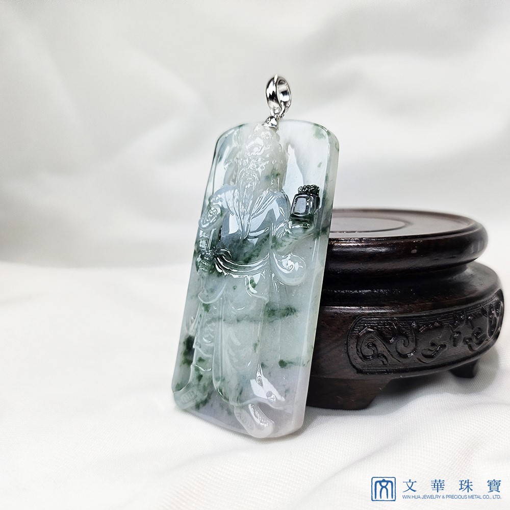 白底飄蘭花關公玉牌