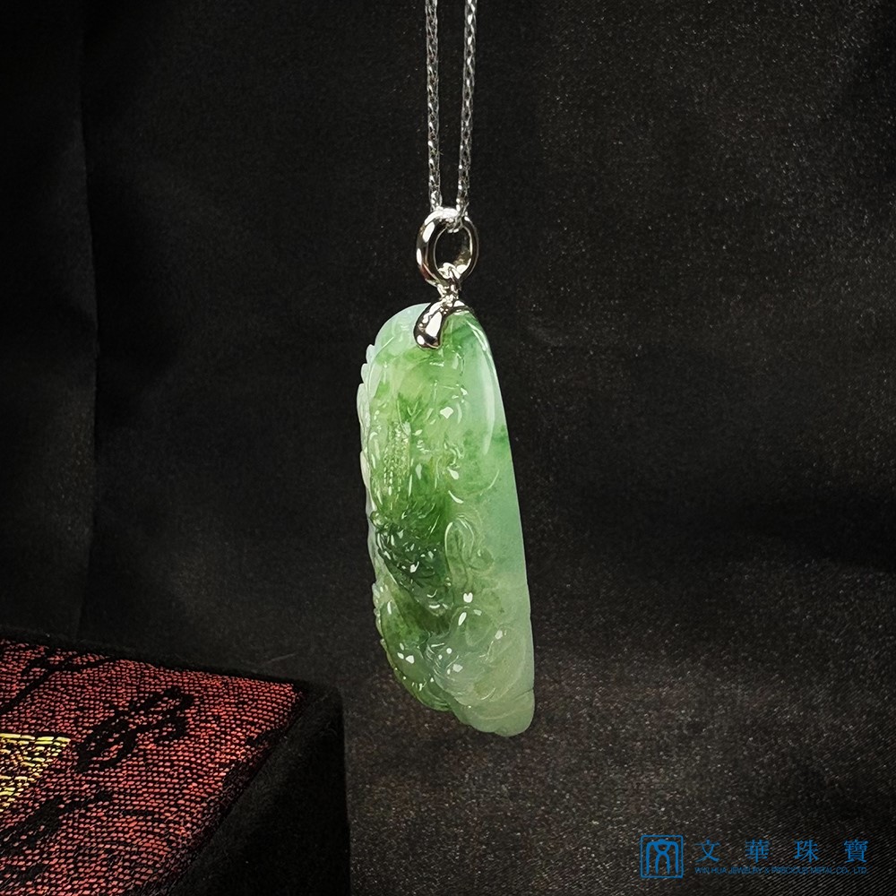 翡翠冰糯帶綠龍牌 