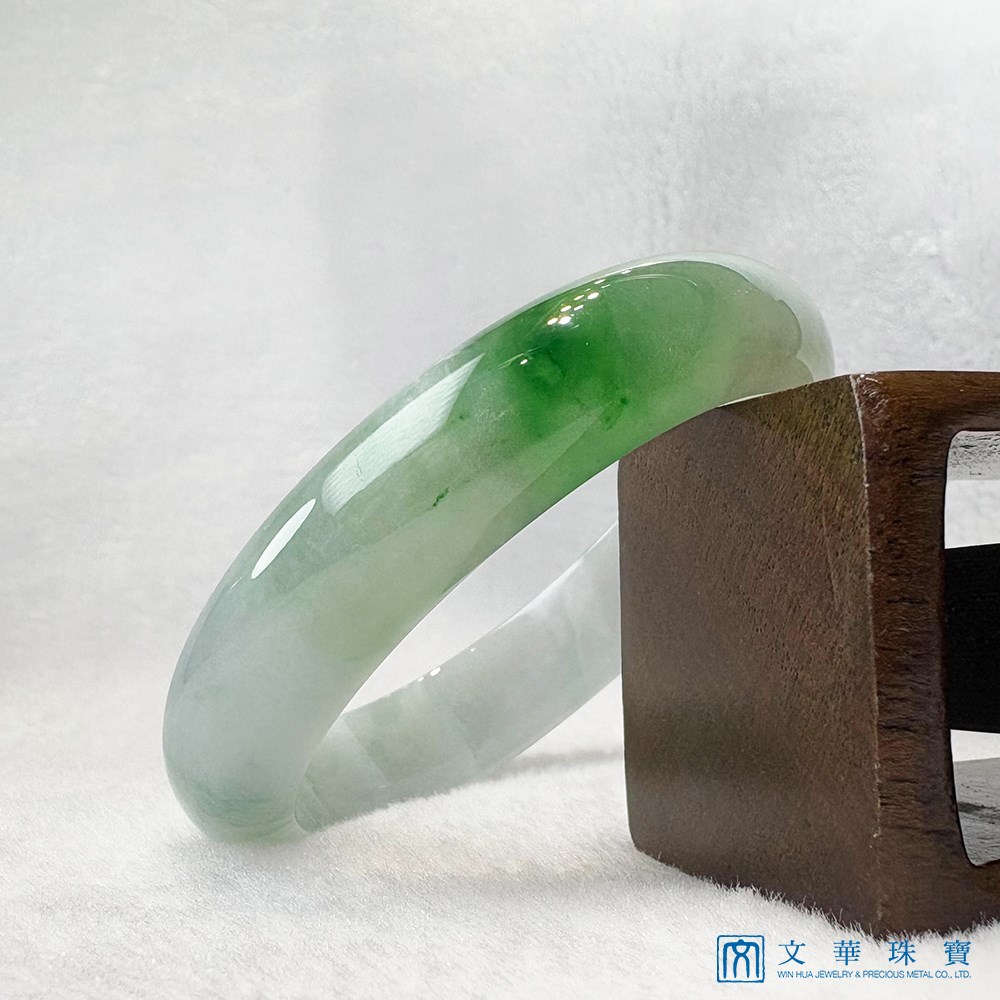 翡翠冰糯帶翠綠寬版平安鐲 約19.5圍