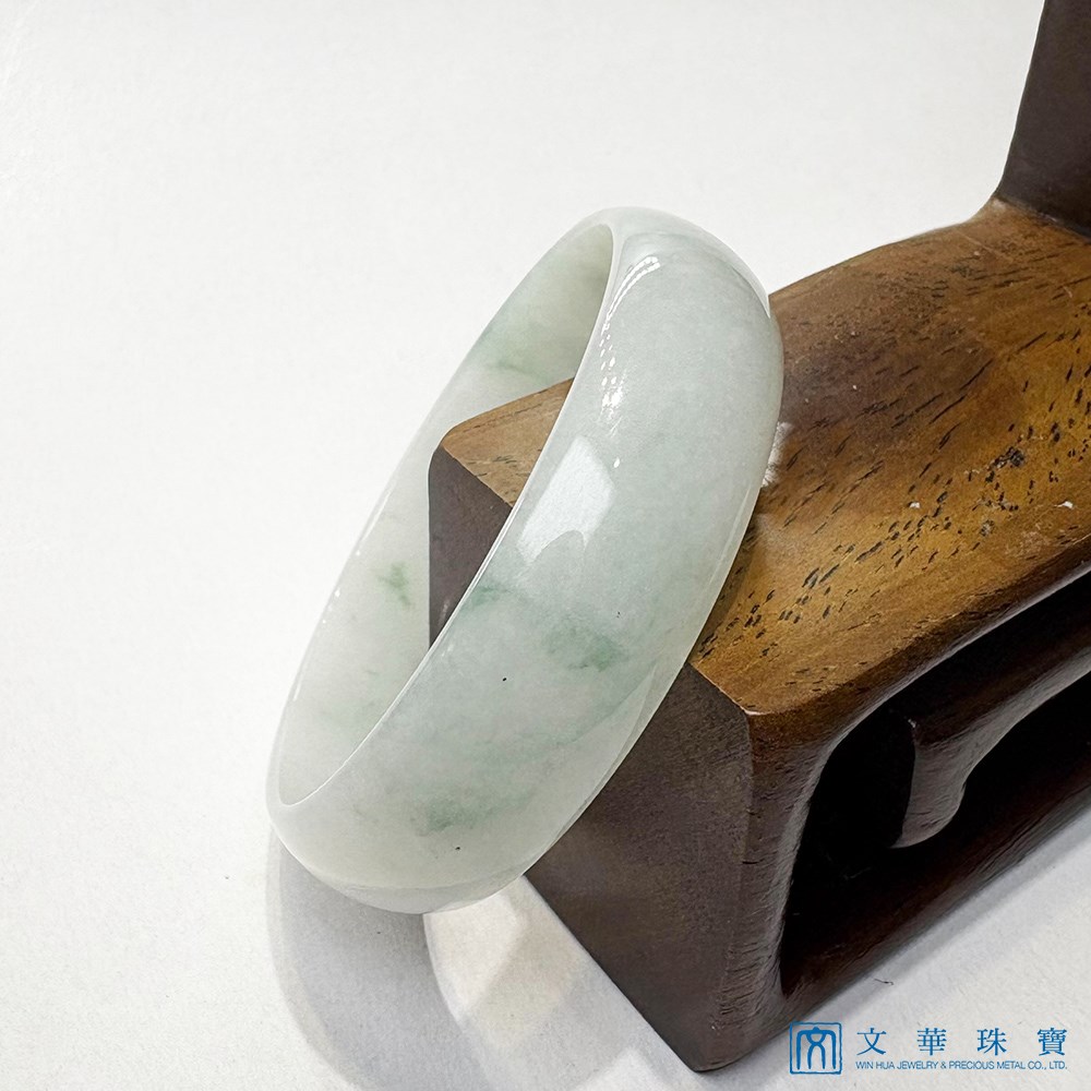 翡翠細冰糯飄蘭花寬版扁鐲 約17圍
