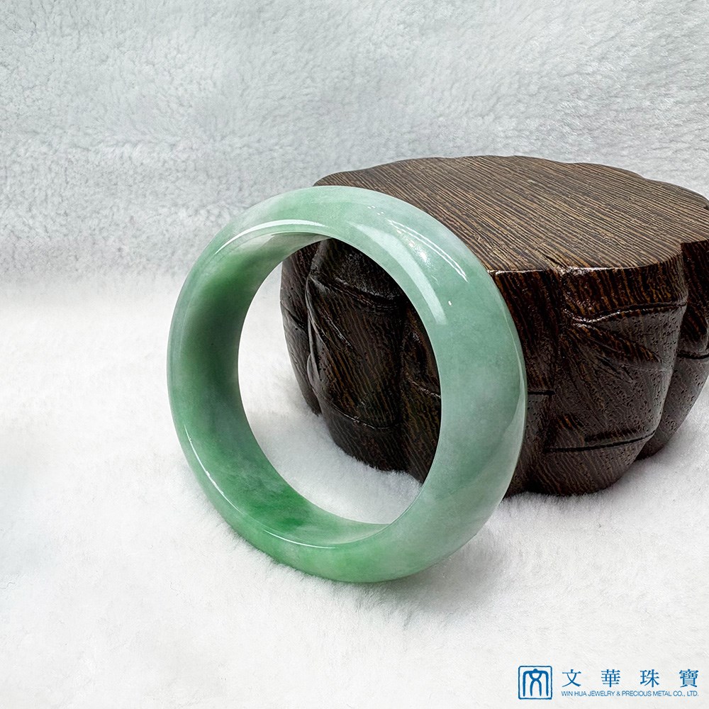 翡翠芙蓉綠帶翠綠金絲寬版貴妃鐲 約17圍
