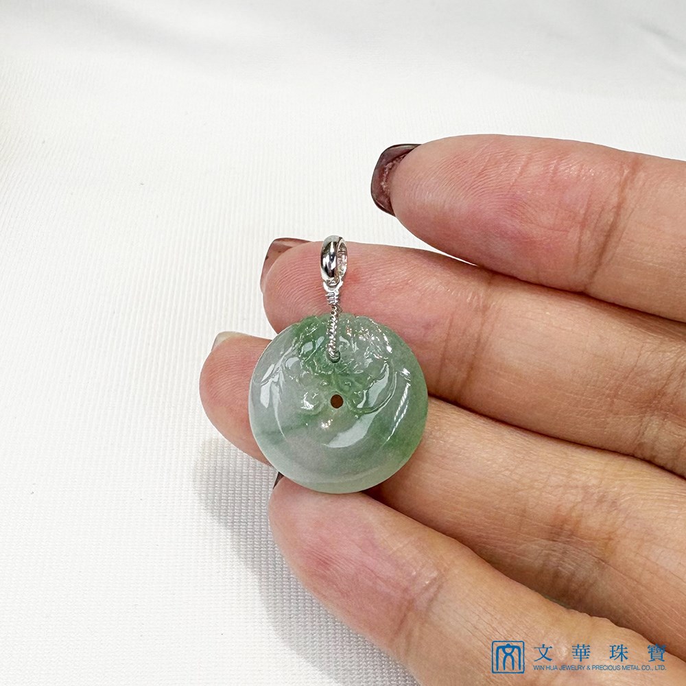 翡翠冰種飄綠龍紋平安扣