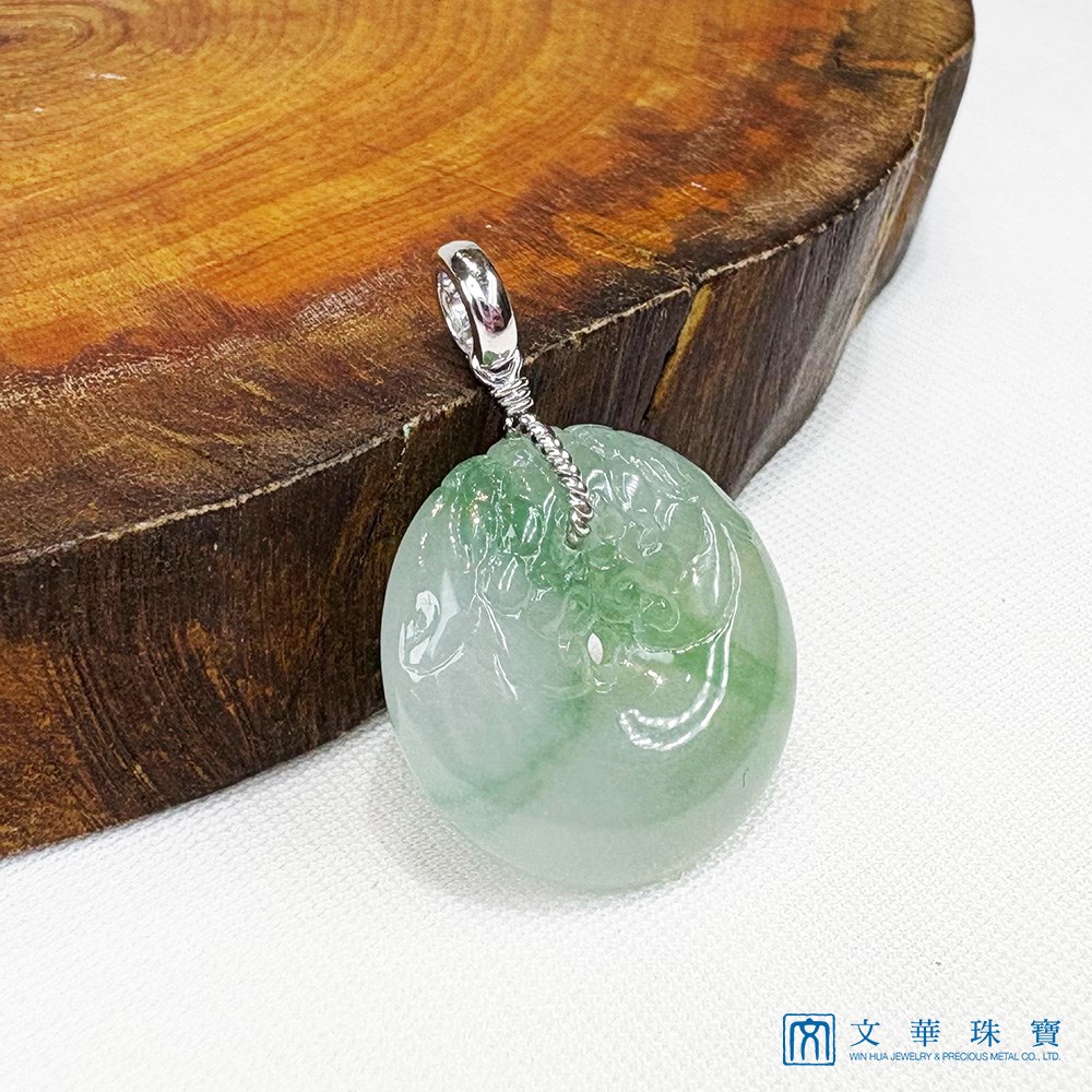 翡翠冰種飄綠龍紋平安扣