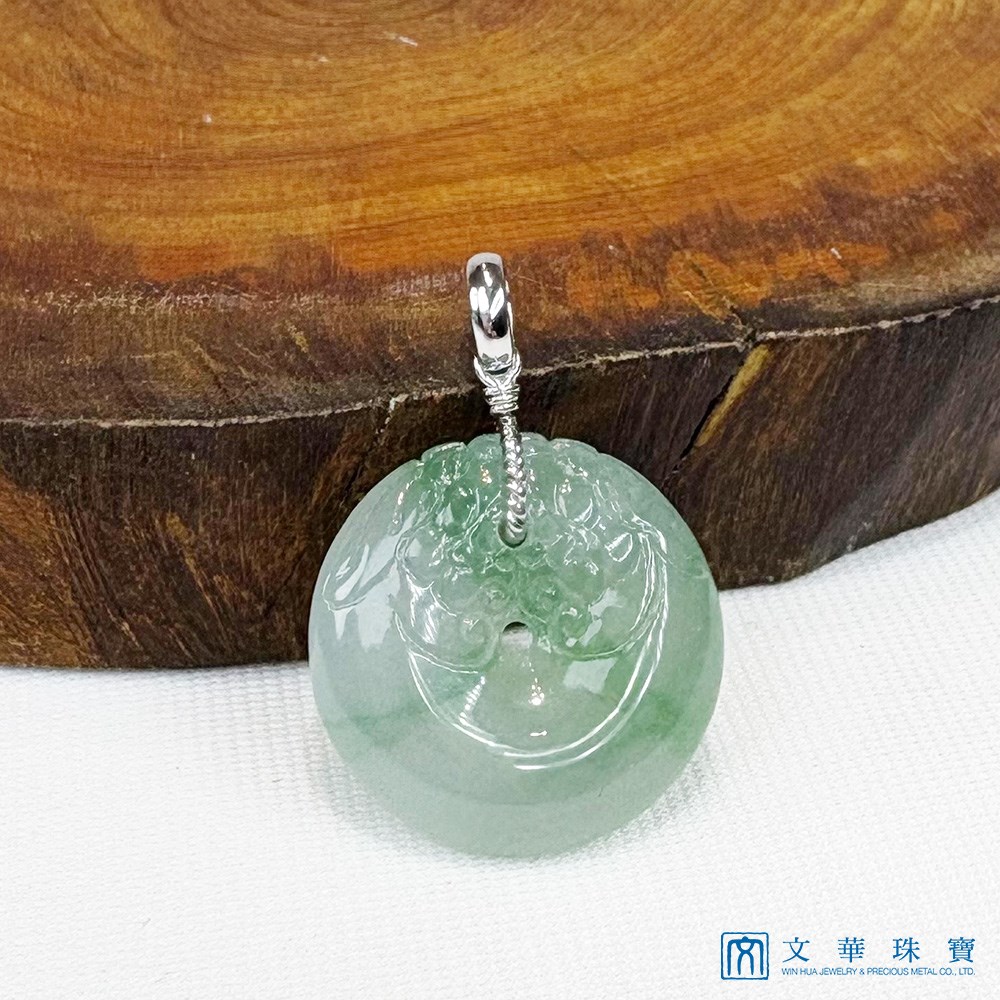 翡翠冰種飄綠龍紋平安扣