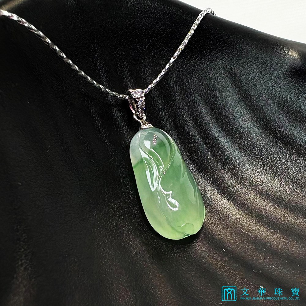 高冰飄綠白菜玉墜