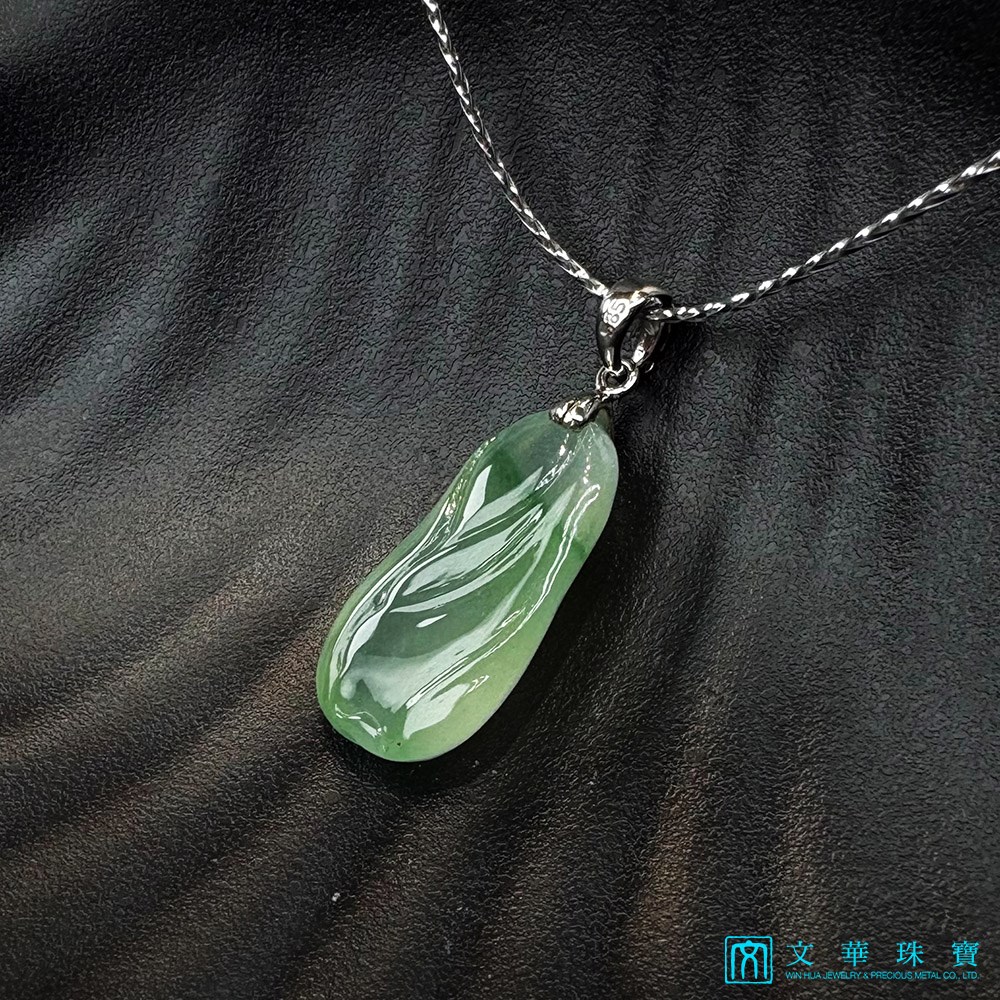 高冰飄綠白菜玉墜