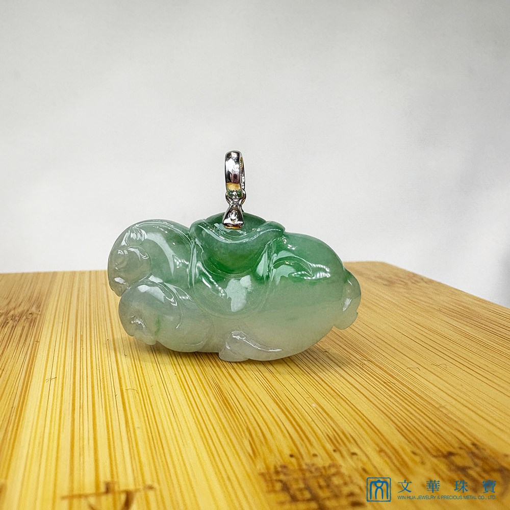 翡翠駿馬馱財玉墜 
