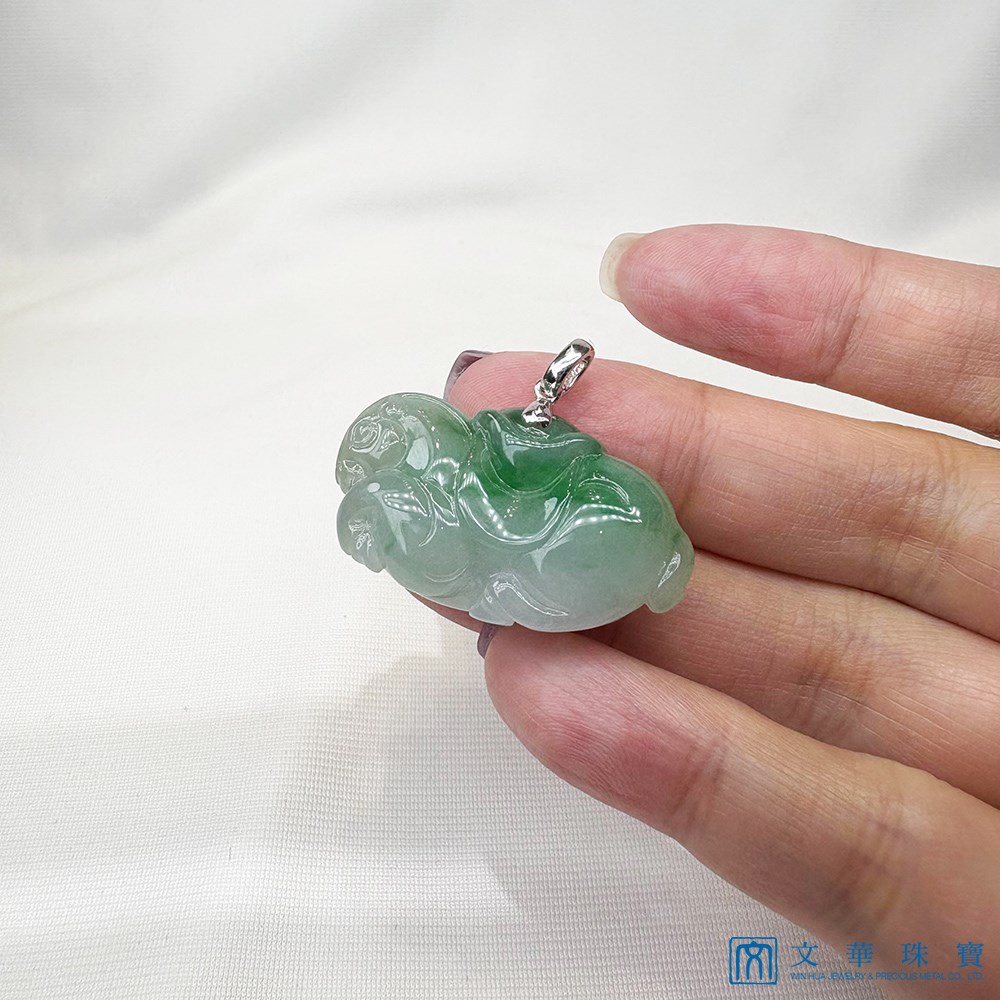 翡翠駿馬馱財玉墜 