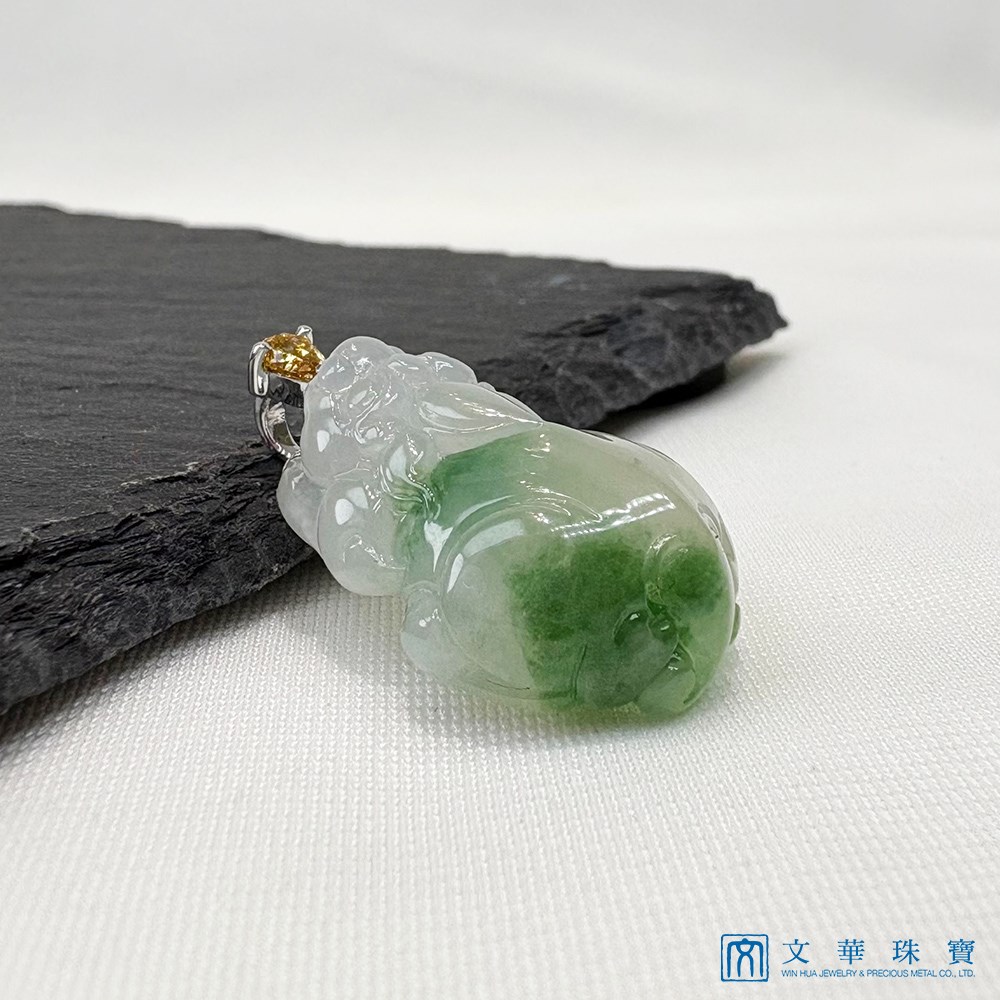 冰種飄綠貔貅玉墜