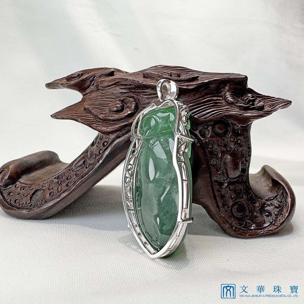 翡翠猴桃獻壽玉墜