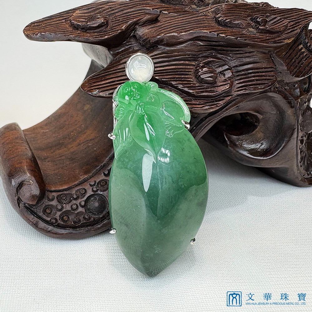 翡翠猴桃獻壽玉墜