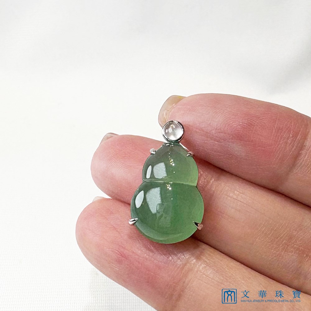 高冰滿綠葫蘆玉墜
