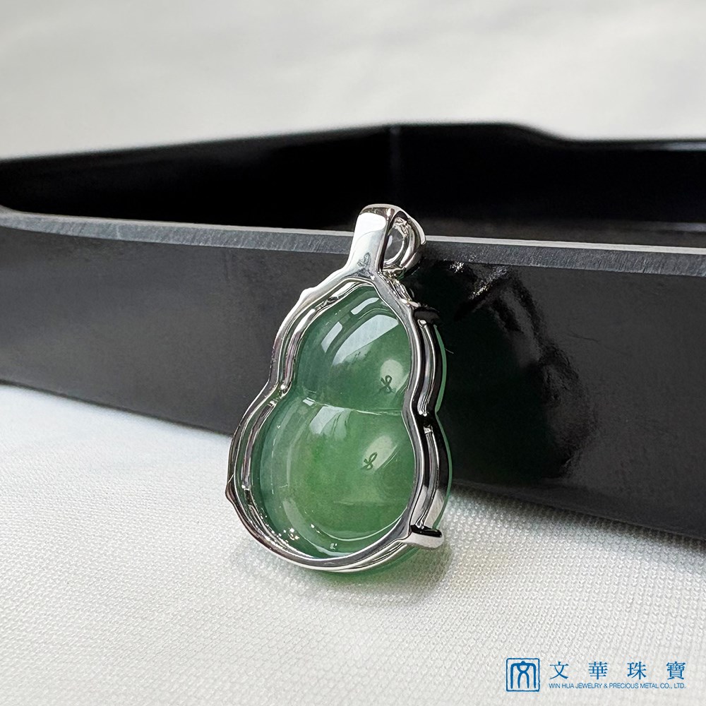 高冰滿綠葫蘆玉墜