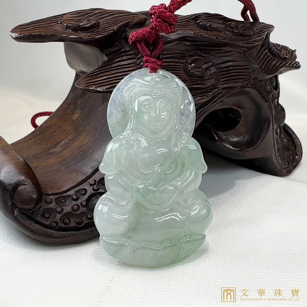冰糯芙蓉綠寶瓶觀音 贈精美中國繩乙入(已售出)