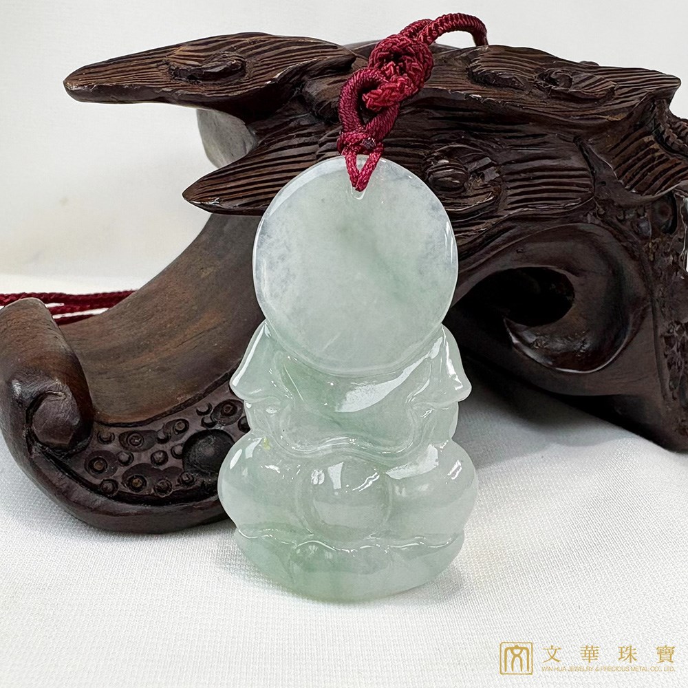 冰糯芙蓉綠寶瓶觀音 贈精美中國繩乙入(已售出)