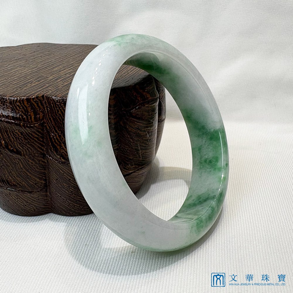 白底青翡翠玉鐲 約18圍