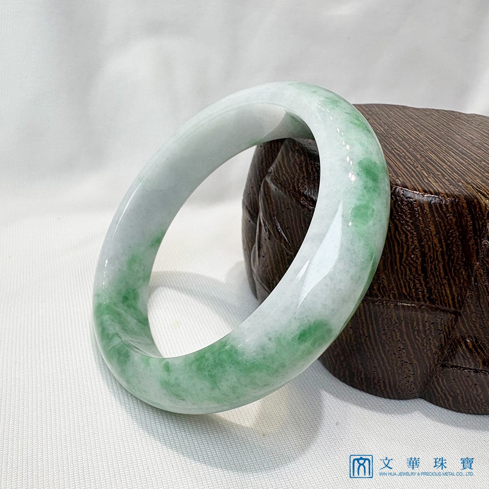 白底青翡翠玉鐲 約18圍