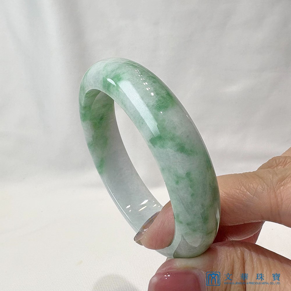 白底青翡翠玉鐲 約18圍