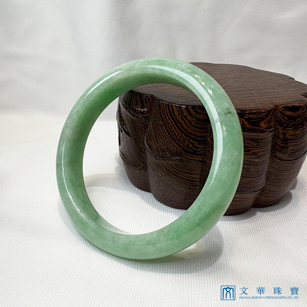 蘋果綠翡翠玉鐲 約18.8圍