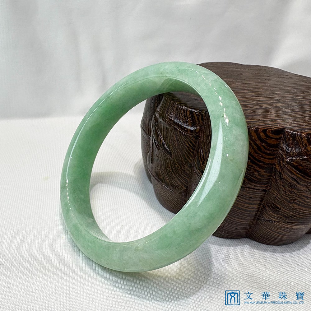 蘋果綠翡翠玉鐲 約18.8圍