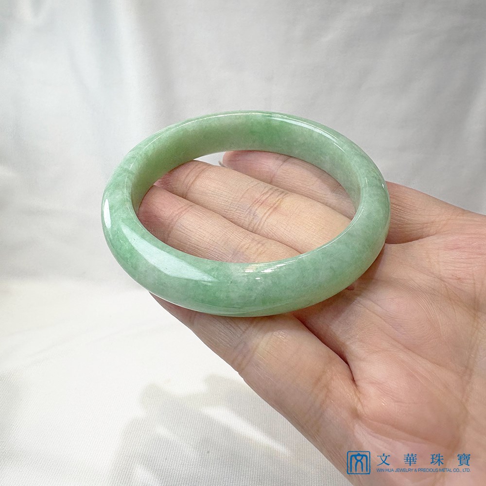 蘋果綠翡翠玉鐲 約18.8圍