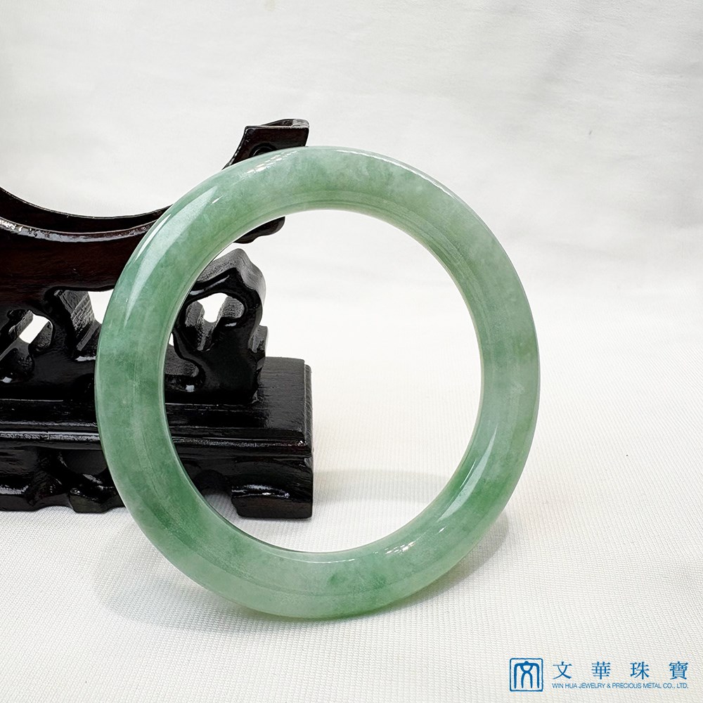  蘋果綠正圓條翡翠玉鐲 約18.5圍