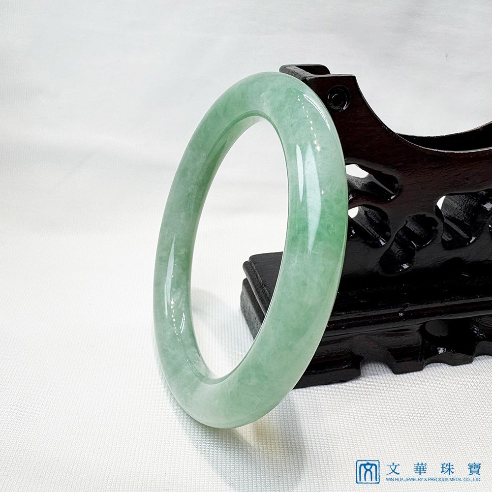  蘋果綠正圓條翡翠玉鐲 約18.5圍