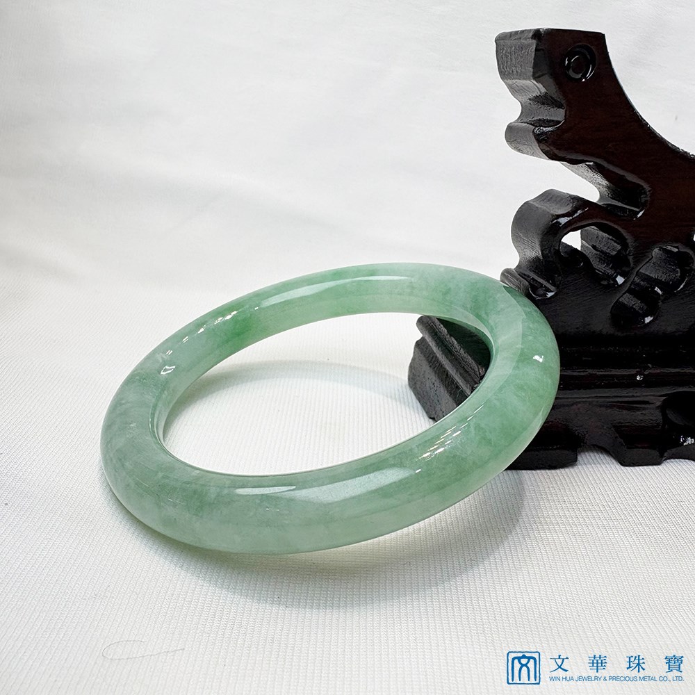  蘋果綠正圓條翡翠玉鐲 約18.5圍
