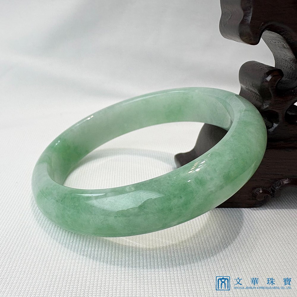 翡翠蘋果綠綴陽綠玉鐲 約18圍