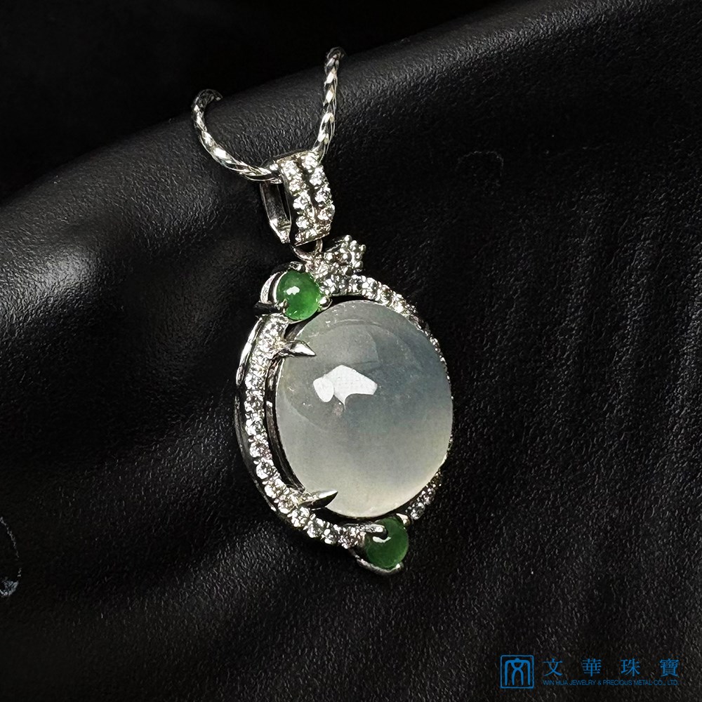 圓滿如月冰種蛋面翡翠鑽墜