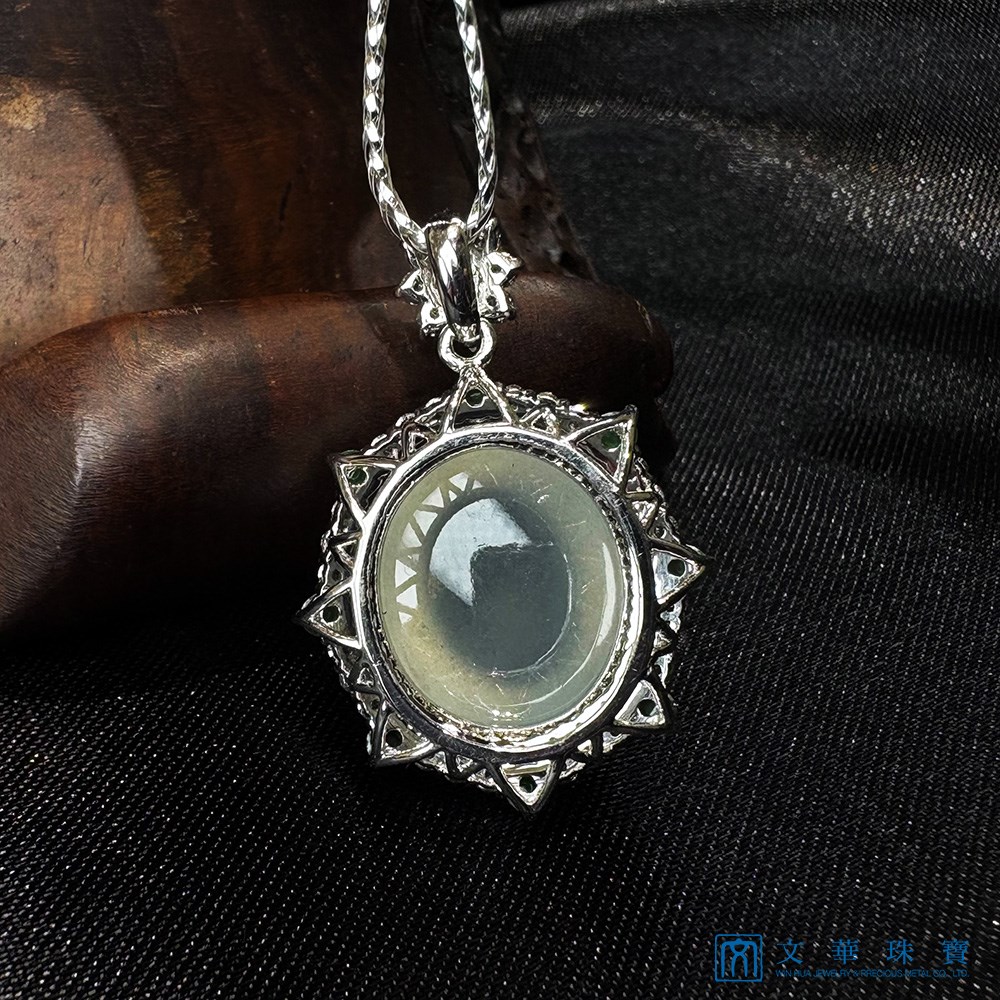 翠耀星華冰種蛋面翡翠鑽墜