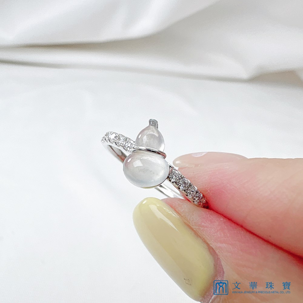 翡翠玻璃種葫蘆鑽戒 國際圍10號(已售出)