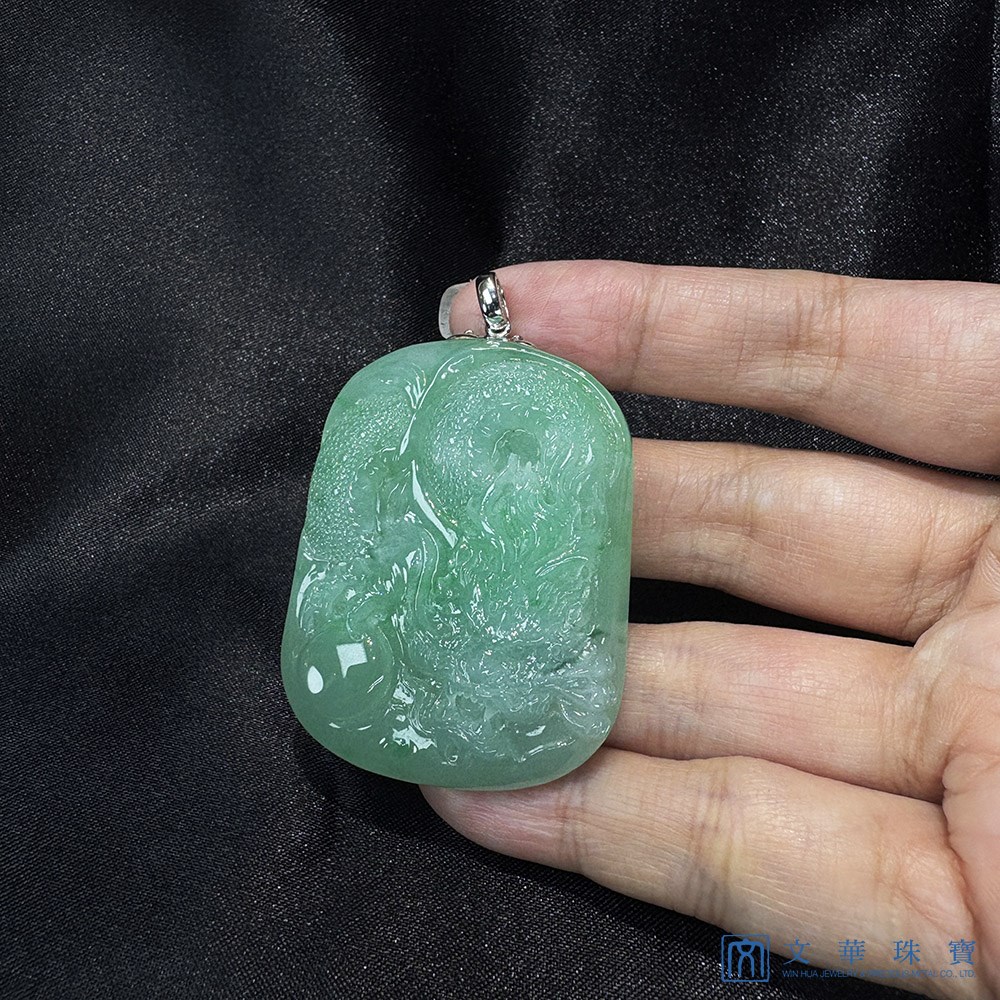 翡翠蘋彩騰龍龍牌