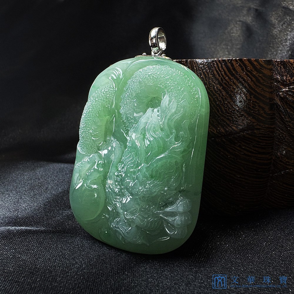 翡翠蘋彩騰龍龍牌
