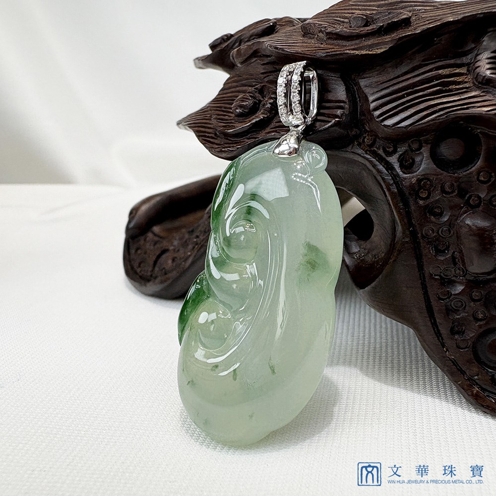 冰種飄綠如意翡翠玉墜
