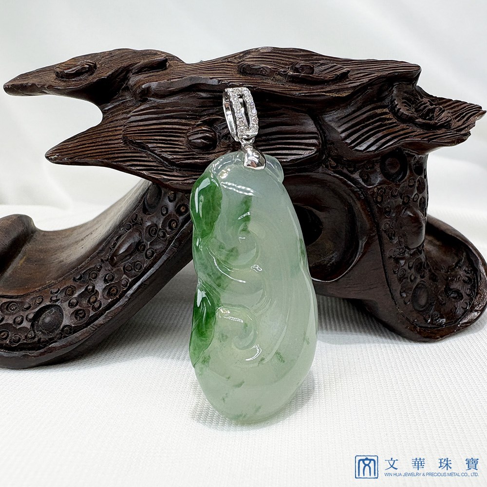 冰種飄綠如意翡翠玉墜
