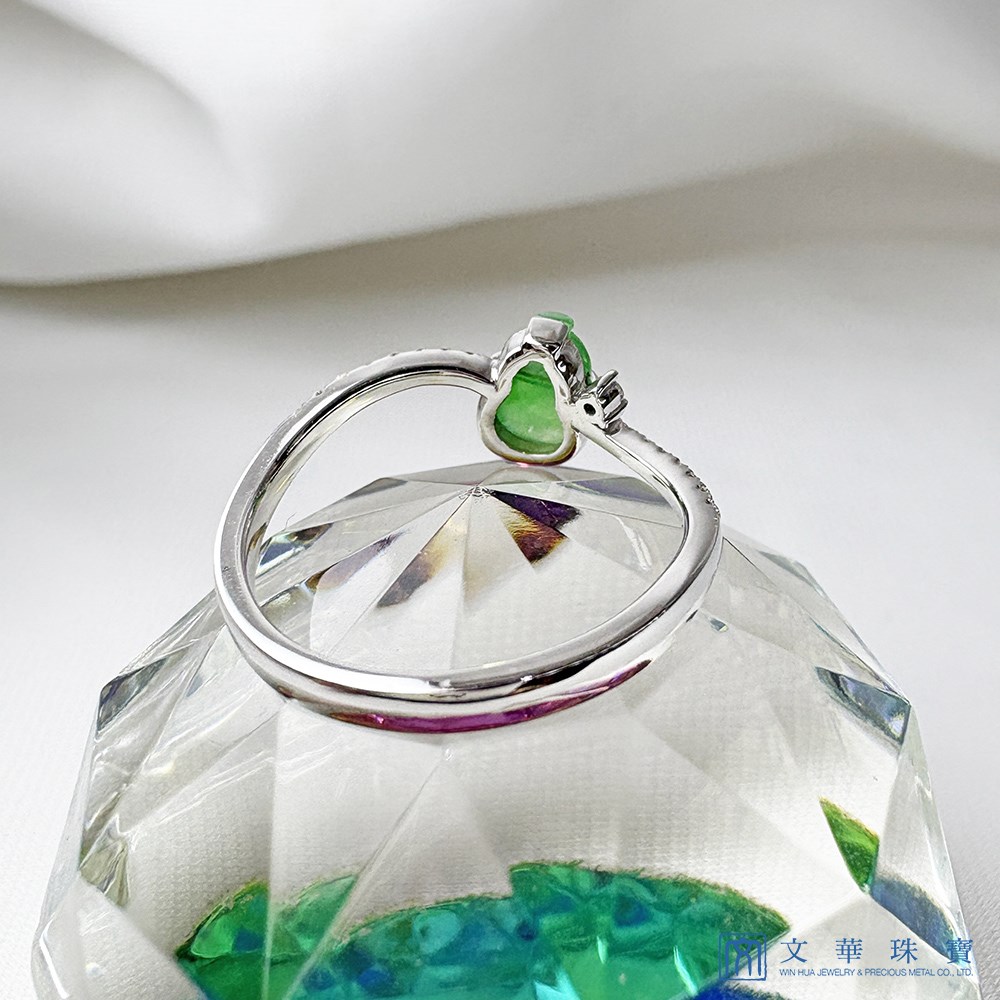 翡翠冰綠葫蘆鑽戒 國際圍10號