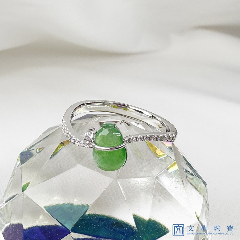 翡翠冰綠葫蘆鑽戒 國際圍10號