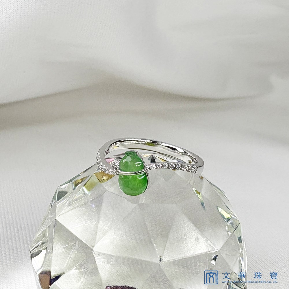 翡翠冰綠葫蘆鑽戒 國際圍10號