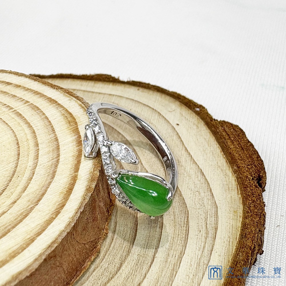 翡翠水滴藤蔓鑽戒 國際圍11號