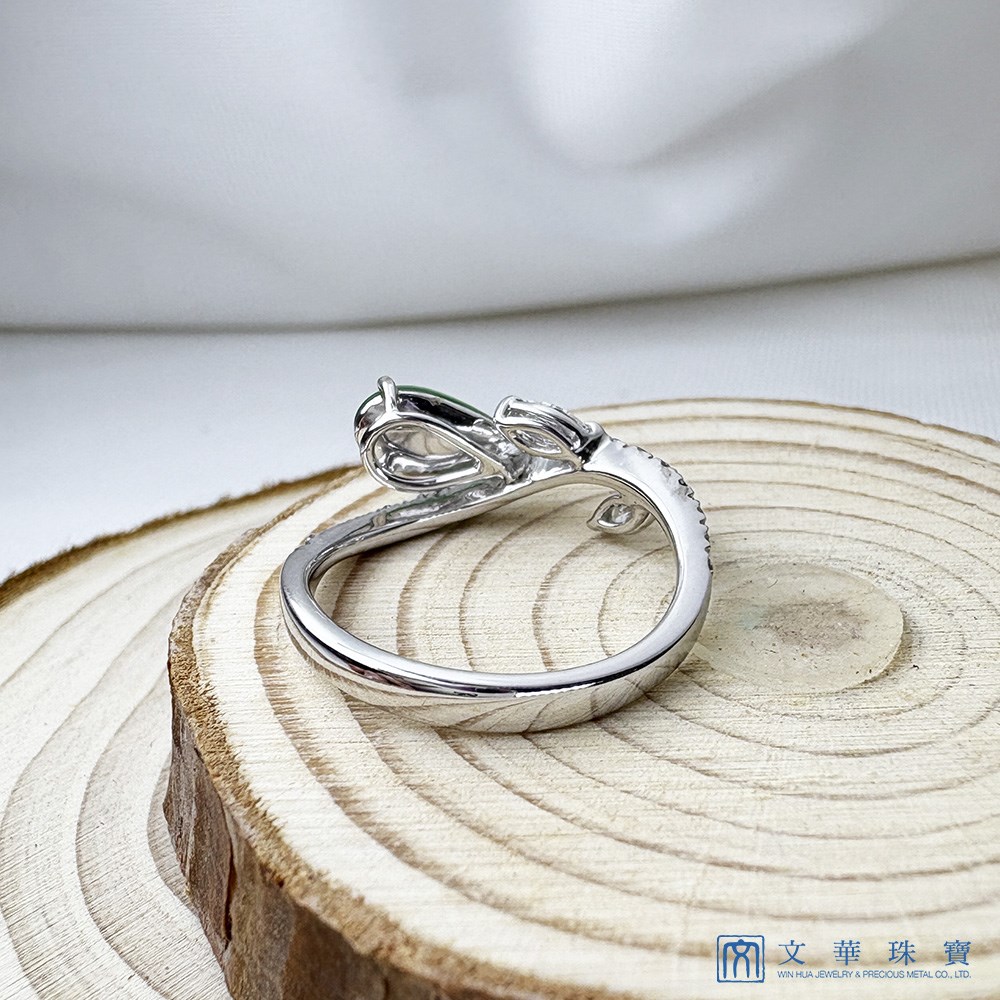 翡翠水滴藤蔓鑽戒 國際圍11號