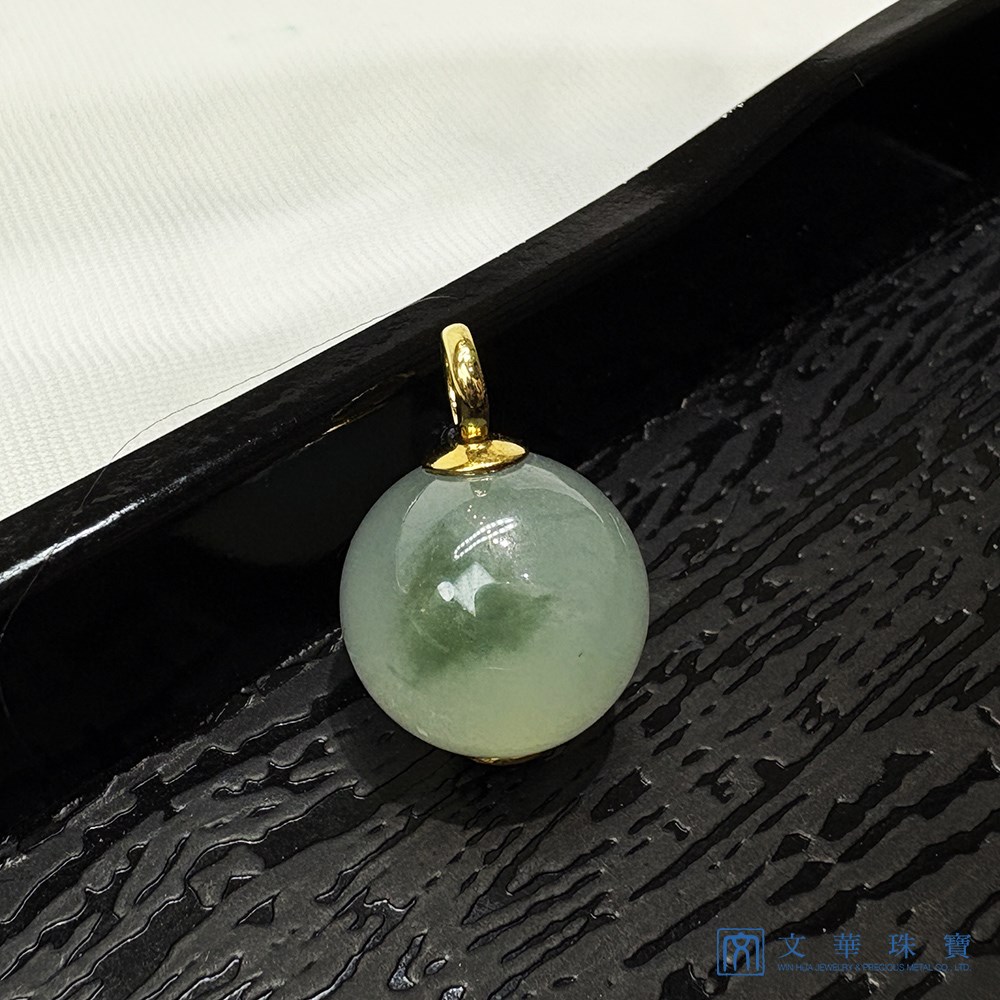 冰種飄綠圓珠黃K玉墜 不含鍊