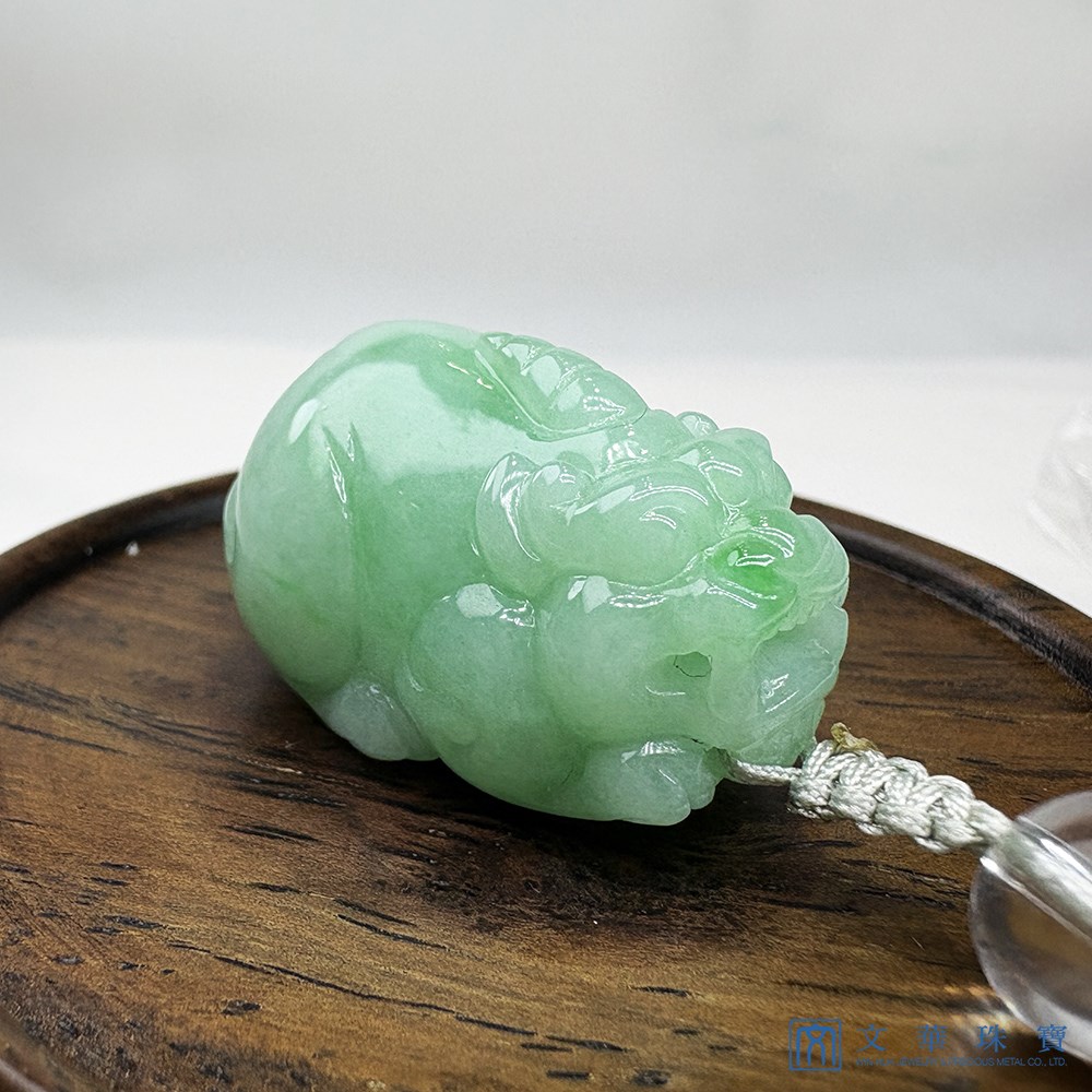 翡翠蘋果綠富貴貔貅 