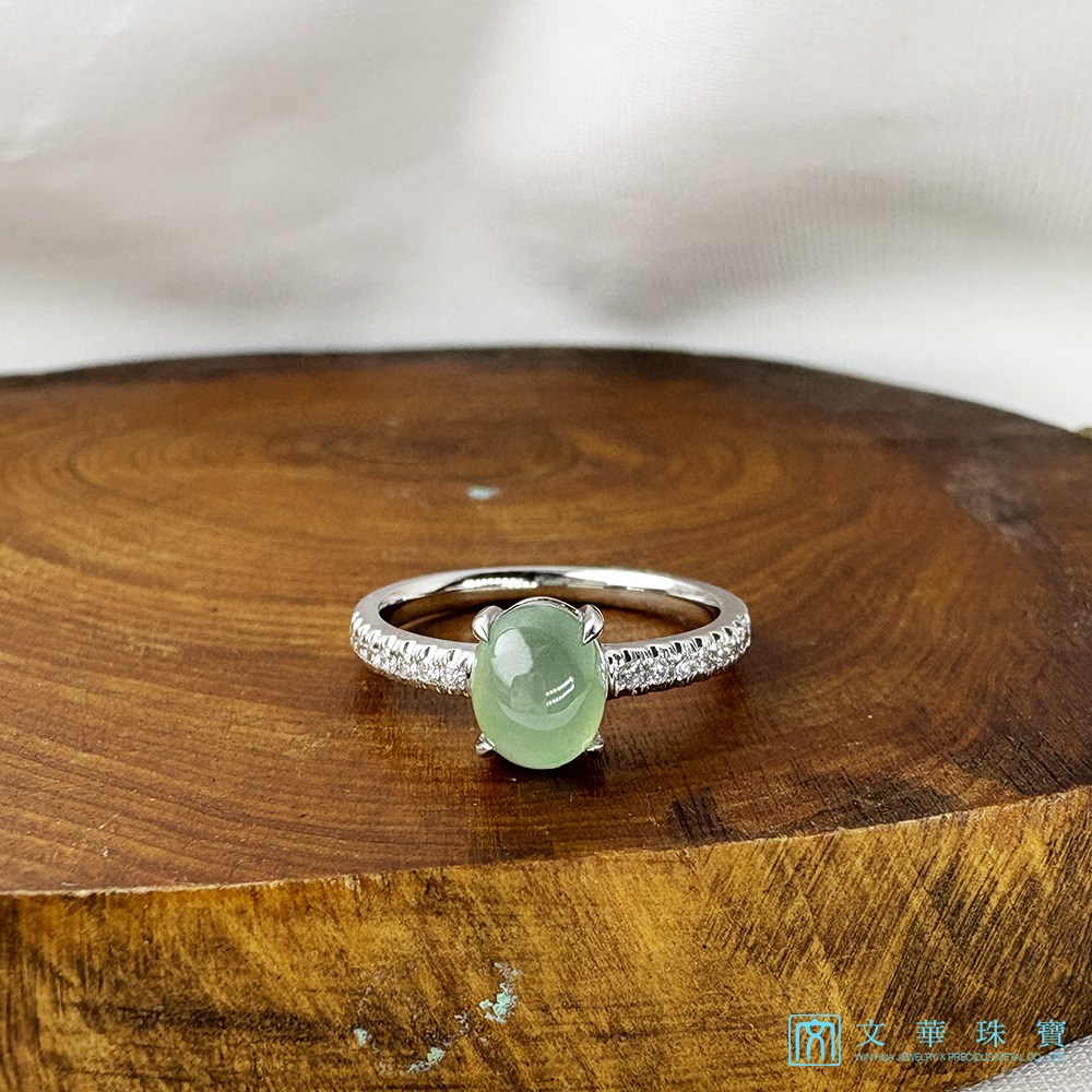 冰種秋香綠蛋面簡約鑽戒 國際圍11號