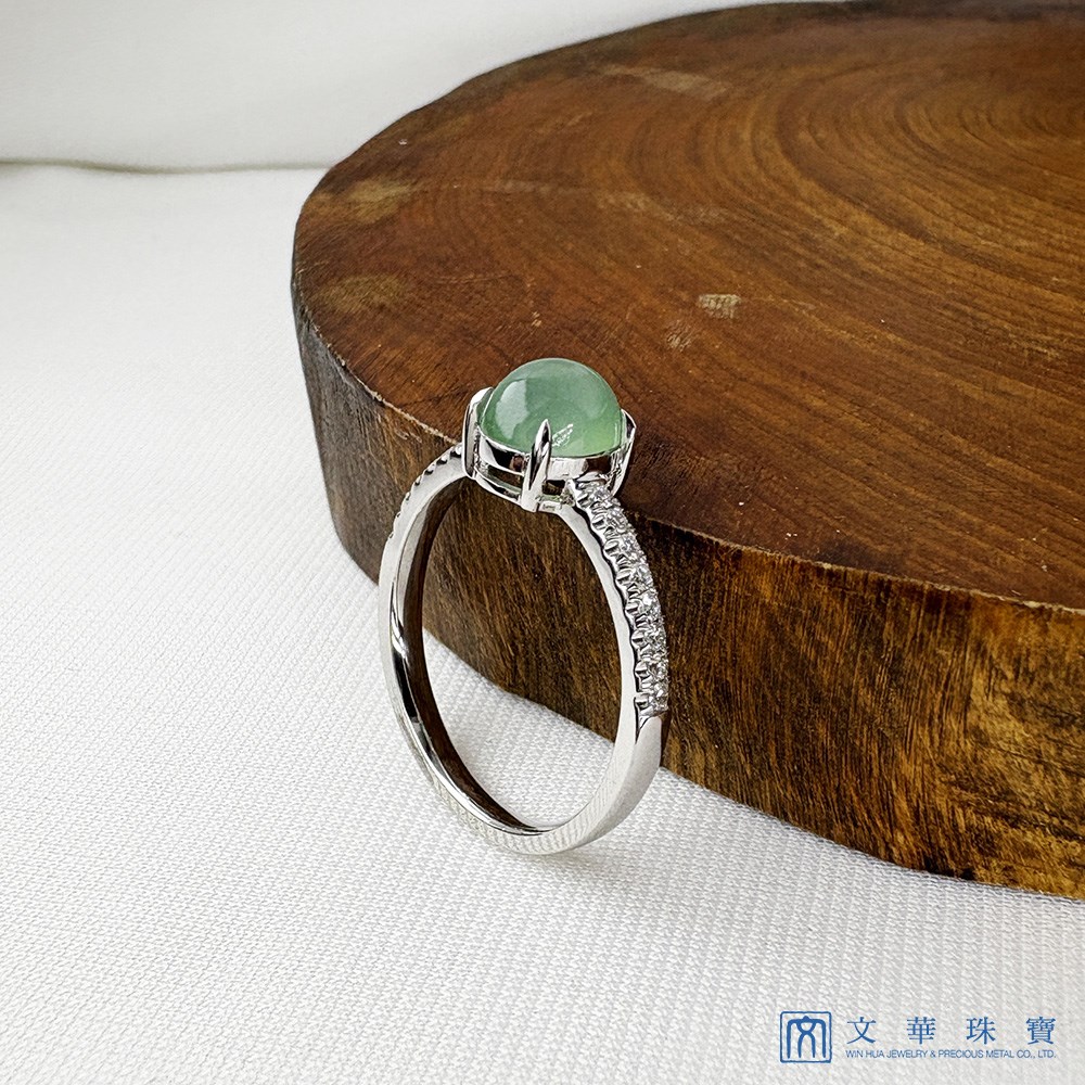冰種秋香綠蛋面簡約鑽戒 國際圍11號