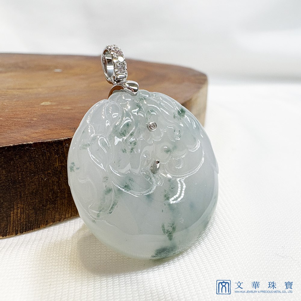 翡翠冰種飄蘭花龍紋平安扣