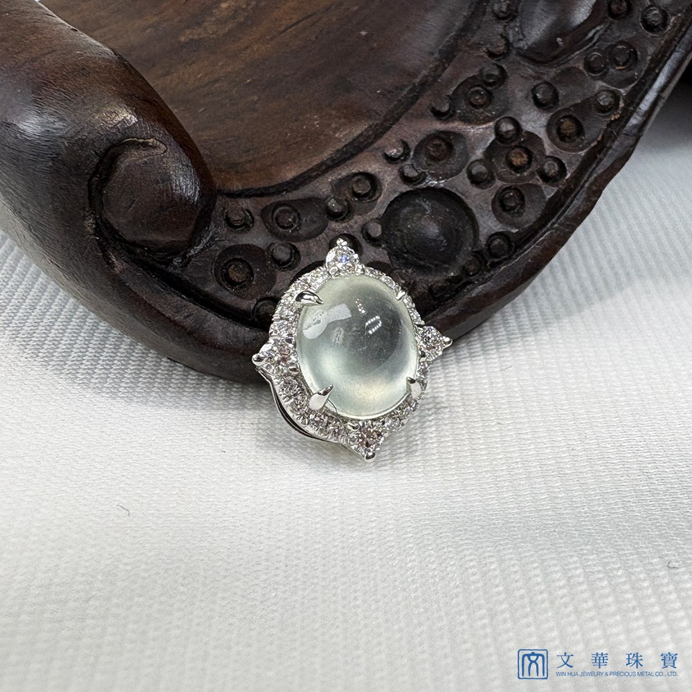 翡翠玻璃種蛋面星芒鑽墜(已售出)