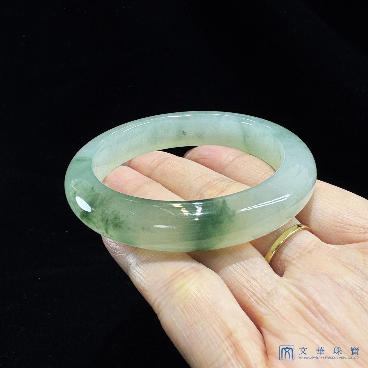 玻璃種飄蘭花翡翠玉鐲 約17.5圍(附中國寶石證書)