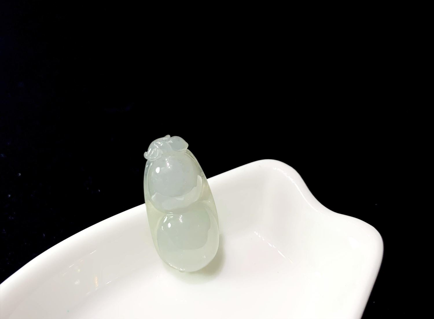 冰糯種豆莢玉墜(已售出)